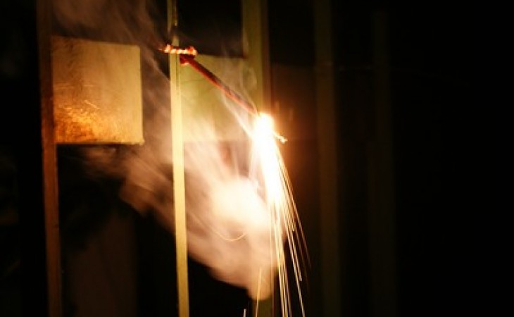 新年期间照烟花