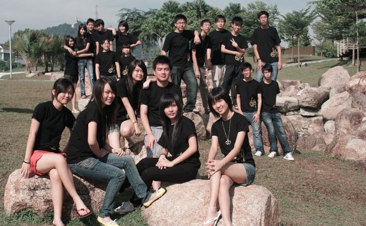 拍照之牵牵芊芊手(更新）