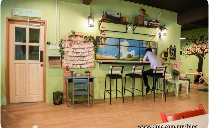 The Strand Kota Damansara : Bmon Cafe