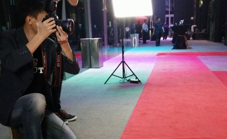 摄最高元首夫人日 摄最高元首夫人日